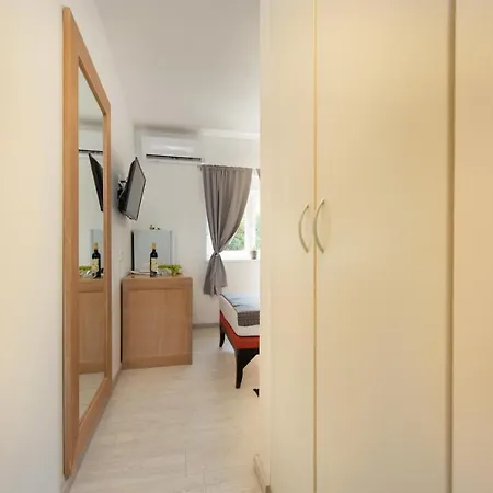 Hotel Potpican Vandrarhem Potpićan