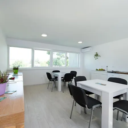 Hotel Potpican Vandrarhem Potpićan