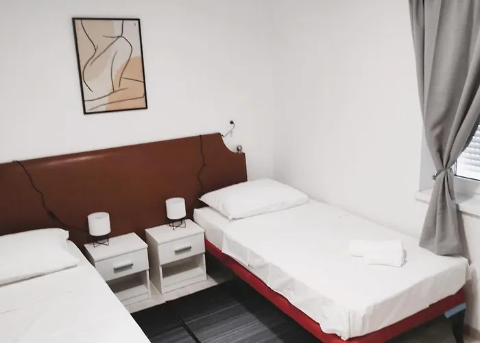 Hostel Hotel Potpican