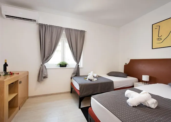 Hotel Potpican * Potpićan